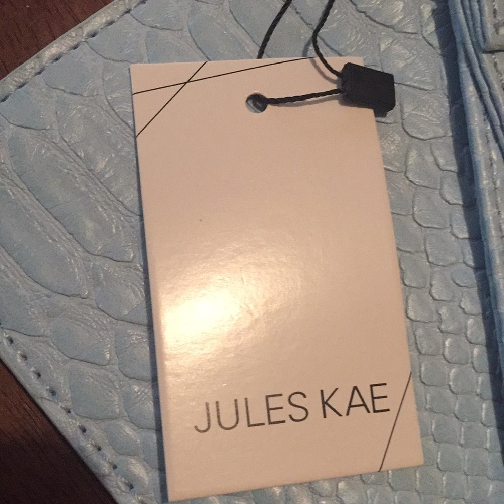 Wristlet - Picture 4 of 8